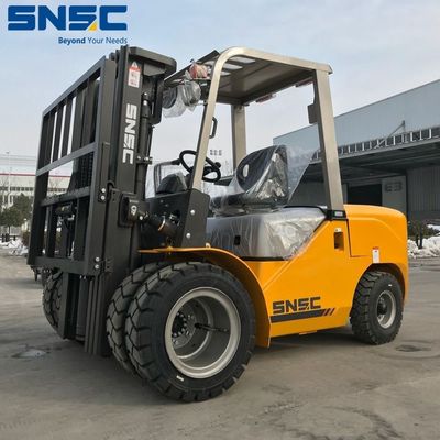 3000mm-7000mm ارتفاع لیفتر دیزل فولکلفت لیفتران 4000kg