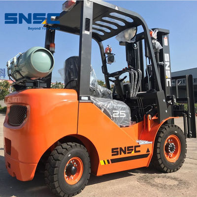FL25 LPG Gas Forklift ژاپن نیسان K25 LPG Forklift Truck SNSC