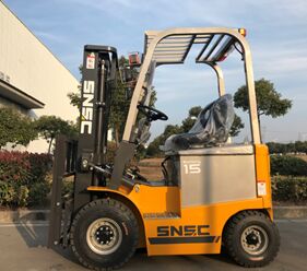 High Reach 1.5t Electric Pneumatic Tire Forklift – 5m Lift Height